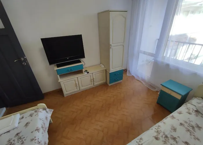 фамилия 100м от морето в Daire *