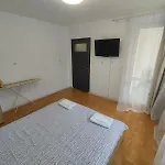 фамилия 100м от морето в Apartmán