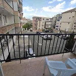 Apartmán фамилия 100м от морето в *
