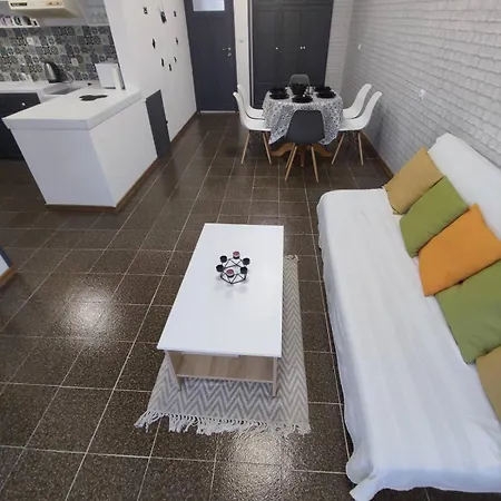 아파트 фамилия 100м от морето в