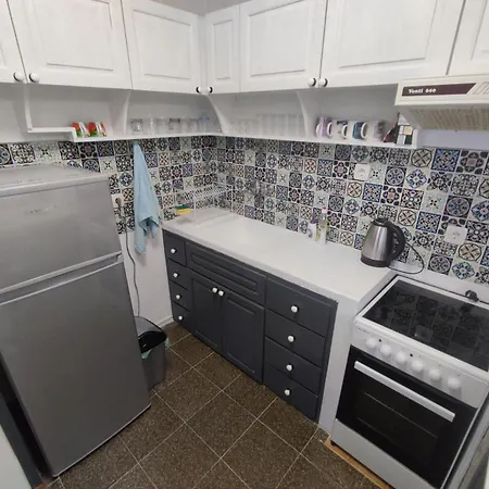 фамилия 100м от морето в Ravda