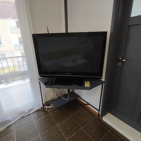 фамилия 100м от морето в * 라브다