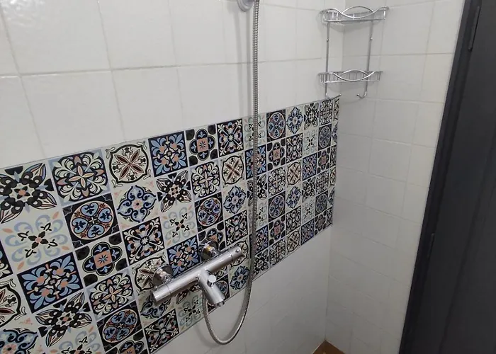 фамилия 100м от морето в Ravda