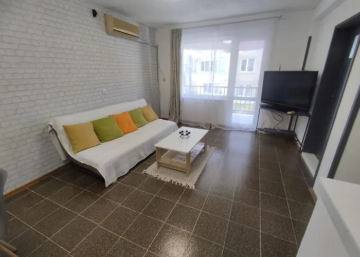 фамилия 100м от морето в Apartamento *